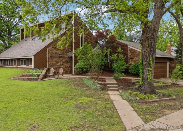 Property at 8802 S 65th EastPlace, Tulsa, OK 74133, 3 beds, 2 baths