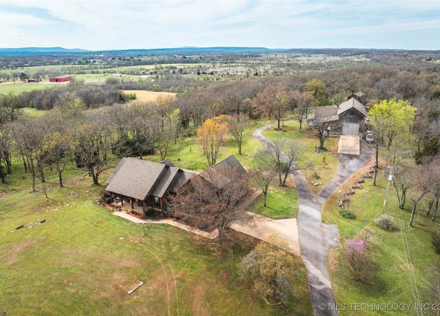 Property at 22217 Us Hwy 59, Spiro, OK 74959, 4 beds, 3.5 baths