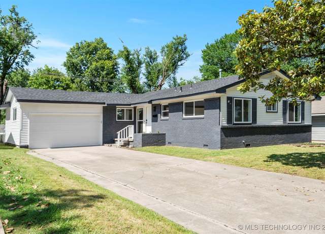 Property at 5939 E 26th St, Tulsa, OK 74114, 3 beds, 2 baths