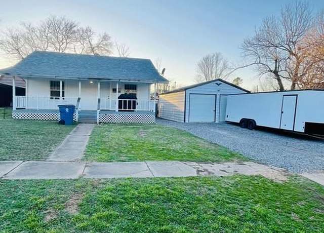 Property at 401 S Harrison Ave, Cushing, OK 74023, 2 beds, 1 bath