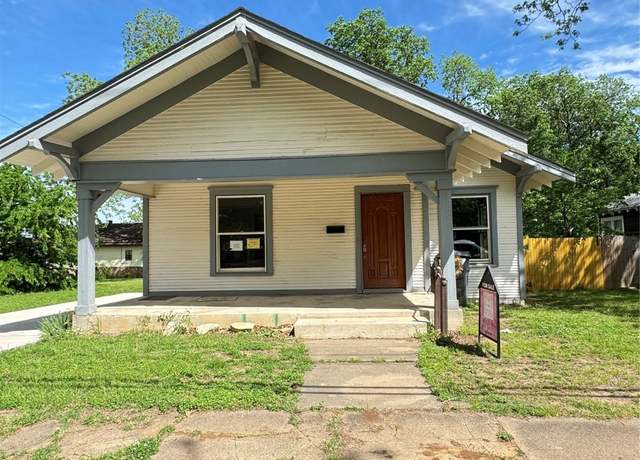 Property at 208 SW B St, Ardmore, OK 73401, 2 beds, 2 baths