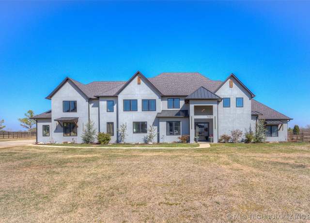 Property at 7061 N Scissortail Ct, Owasso, OK 74055, 6 beds, 4.5 baths