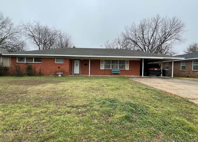 Property at 908 Ash, Ardmore, OK 73401, 3 beds, 2 baths