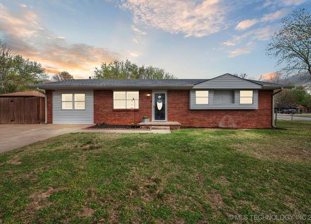 Property at 401 South Dr, Cleveland, OK 74020, 4 beds, 2.5 baths