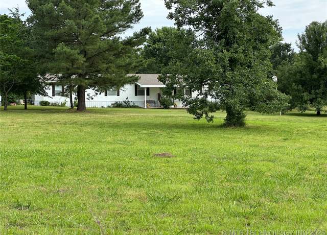 Property at 5831 E 93rd St S, Muskogee, OK 74403, 5 beds, 2.5 baths