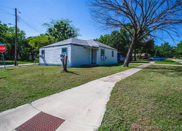 Property at 525 7th Ave NW, Ardmore, OK 73401, 2 beds, 2 baths