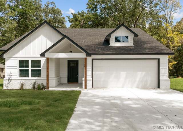 Property at 1417 Rockwood, Grove, OK 74344, 3 beds, 2 baths