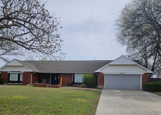 Property at 417 Bel Air Ave, Blackwell, OK 74631, 3 beds, 2 baths