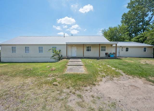 Property at 2251 S 64th St, Muskogee, OK 74401, 5 beds, 4 baths