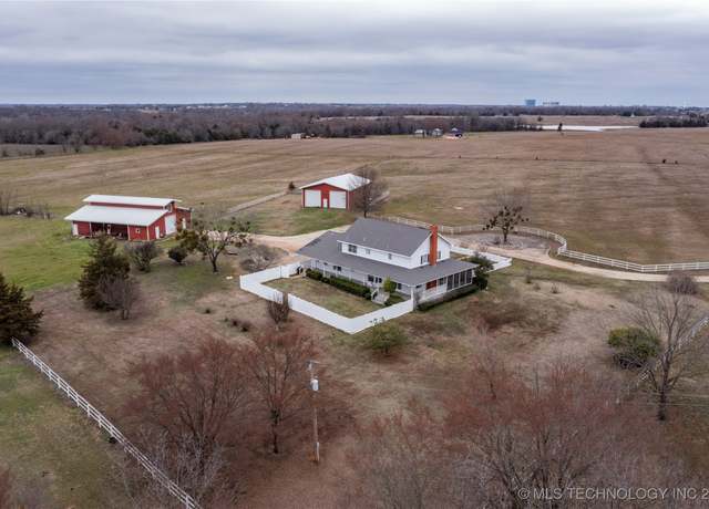 Property at 1668 Pate, Calera, OK 74730, 4 beds, 3 baths