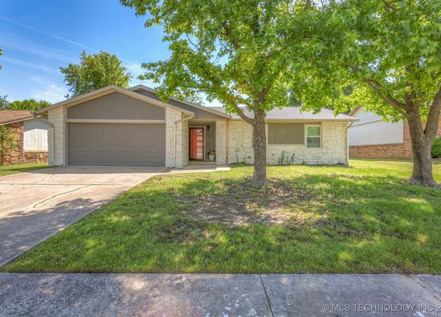 Property at 3001 S Oak Ave, Broken Arrow, OK 74012, 3 beds, 1.5 baths
