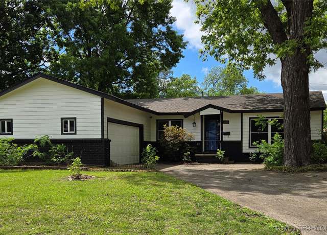 Property at 1610 E 55th Pl, Tulsa, OK 74105, 3 beds, 1.5 baths