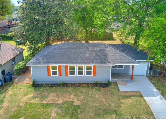 Property at 4916 S Cincinnati Ave, Tulsa, OK 74105, 2 beds, 1 bath