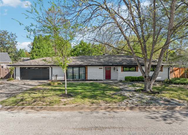 Property at 2615 E 59th St, Tulsa, OK 74105, 3 beds, 2.5 baths