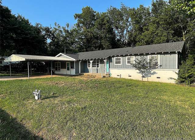 Property at 203 S Roland St, Bristow, OK 74010, 4 beds, 2.5 baths