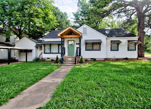 Property at 1424 E Okmulgee St, Muskogee, OK 74403, 3 beds, 2 baths
