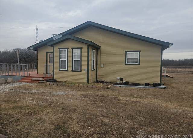 Property at 11915 S 24th St W, Oktaha, OK 74450, 3 beds, 2.5 baths