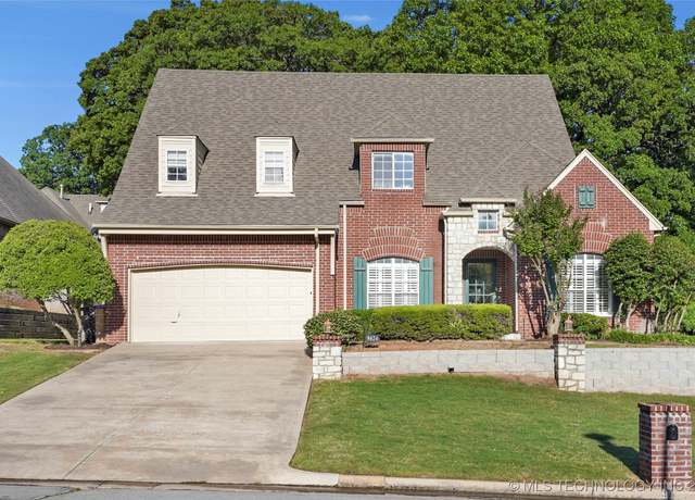 Property at 9624 S 68th EastAvenue, Tulsa, OK 74133, 5 beds, 3 baths