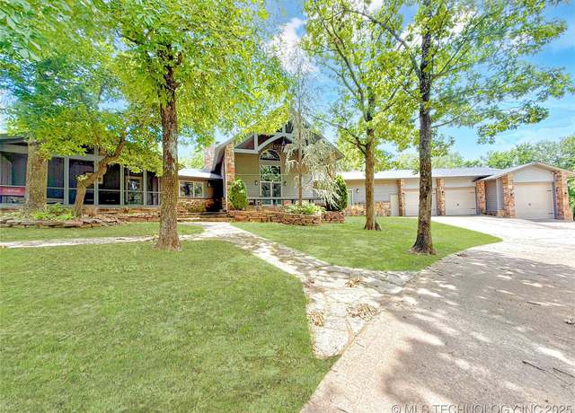 Property at 449918 E 953 Rd, Vian, OK 74962, 3 beds, 2.5 baths