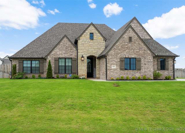 Property at 17831 S 46th EastAvenue, Bixby, OK 74008, 3 beds, 2.5 baths