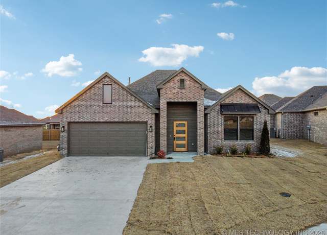 Property at 10710 S 279th EastAvenue, Coweta, OK 74429, 3 beds, 2 baths