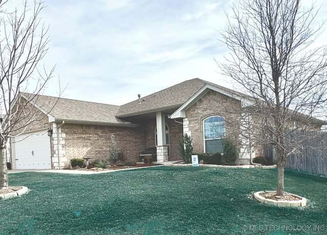 Property at 504 Laleh Ct, Norman, OK 73072, 3 beds, 2 baths