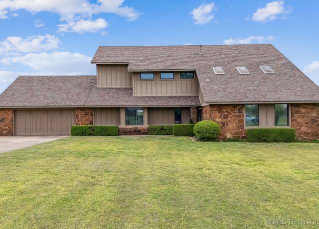 Property at 13542 N 155th EastAvenue, Collinsville, OK 74021, 3 beds, 2.5 baths