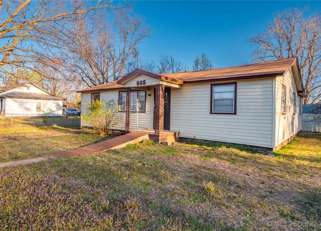 Property at 805 N 2nd St, Quinton, OK 74561, 3 beds, 1.5 baths