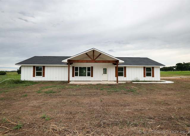 Property at 5256 Primrose Ln, Davis, OK 73030, 3 beds, 2 baths