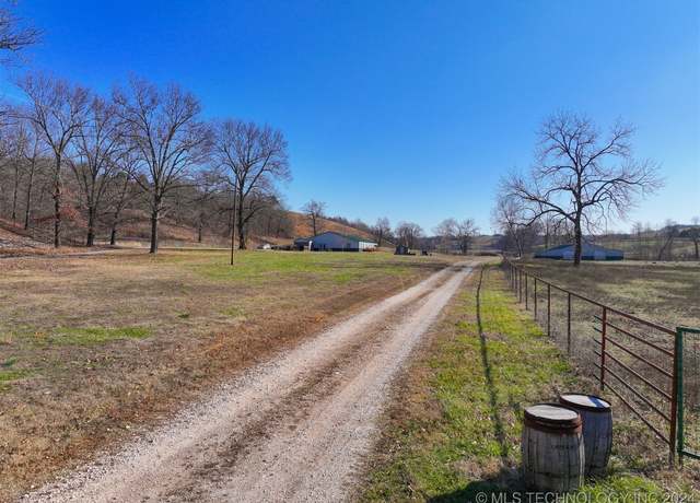 Property at 52500 County Road 586 Rd, Kansas, OK 74347, 5 beds, 2.5 baths