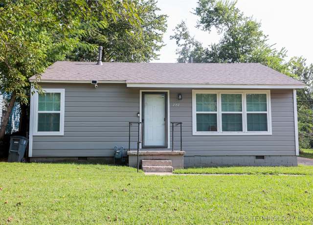 Property at 2142 E Seminole St, Tulsa, OK 74110, 3 beds, 1 bath
