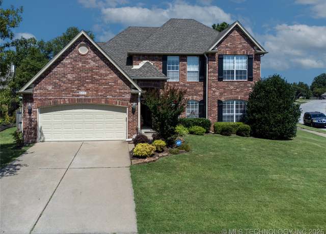 Property at 4400 W Freeport Cir, Broken Arrow, OK 74012, 4 beds, 2.5 baths
