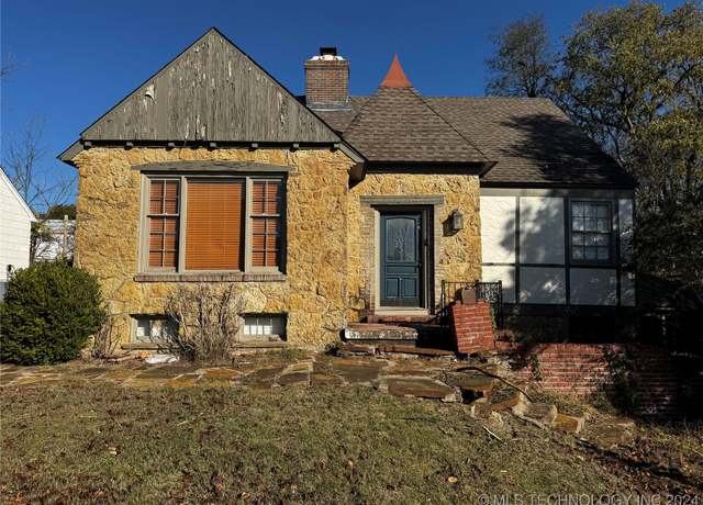 Property at 526 E 16th St, Bartlesville, OK 74003, 4 beds, 2.5 baths