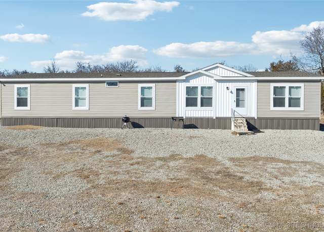 Property at 40467 S Old Hwy 9 Unit C, Stigler, OK 74462, 4 beds, 3 baths