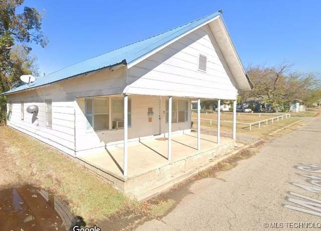 Property at 602 N Collins Ave, Okmulgee, OK 74447, 2 beds, 2 baths