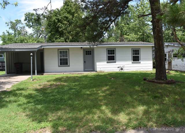 Property at 419 Sooner Rd, Bartlesville, OK 74003, 3 beds, 1 bath