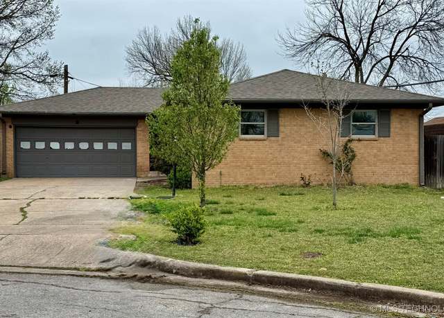 Property at 1721 S 114th East Ave, Tulsa, OK 74128, 3 beds, 2 baths