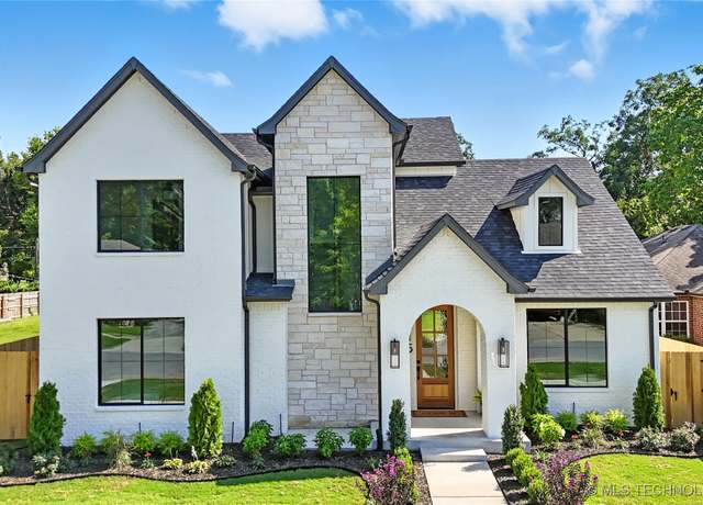 Property at 515 W El Paso St, Broken Arrow, OK 74012, 4 beds, 3 baths