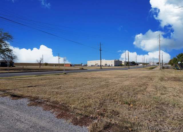 Property at 610 S Bucy Ave, Bartlesville, OK 74003