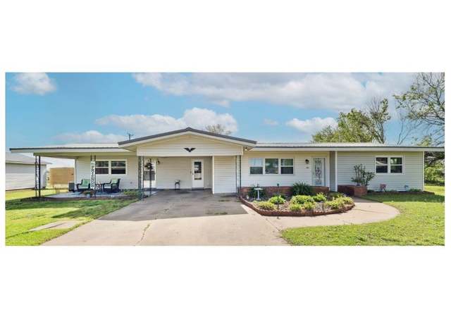 Property at 904 N Morningside Dr, Vinita, OK 74301, 3 beds, 1.5 baths