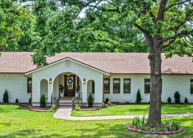 Property at 1402 E 125th St S, Jenks, OK 74037, 4 beds, 3.5 baths