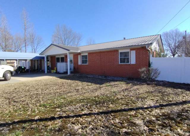 Property at 103877 Us Hwy 59 N, Sallisaw, OK 74955, 3 beds, 2 baths