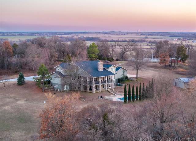 Property at 49721 E 95 Rd, Miami, OK 74354, 6 beds, 4.5 baths