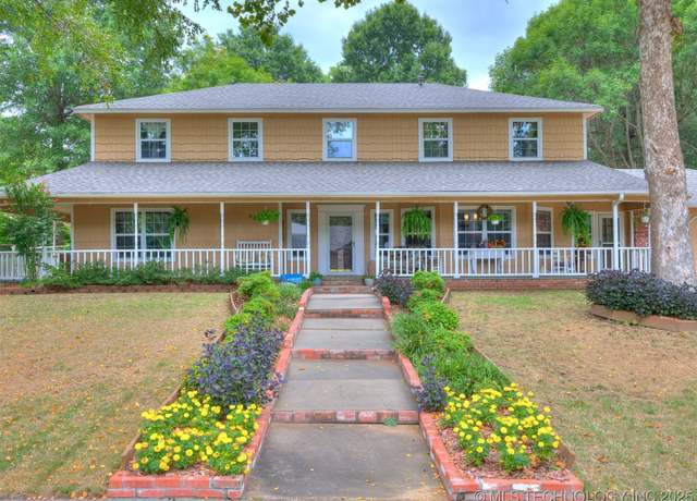 Property at 8365 Wright Ave, Broken Arrow, OK 74014, 4 beds, 2.5 baths