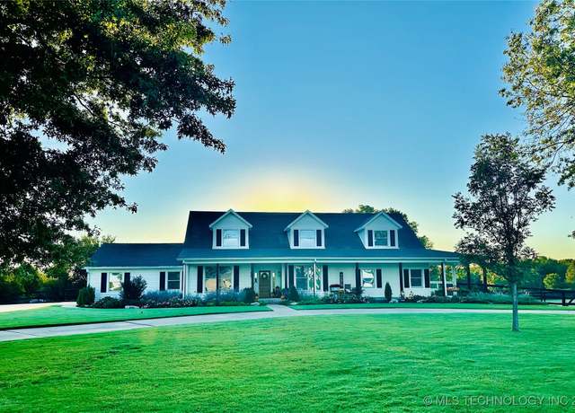 Property at 11395 S Juniper Ave, Jenks, OK 74037, 4 beds, 4.5 baths