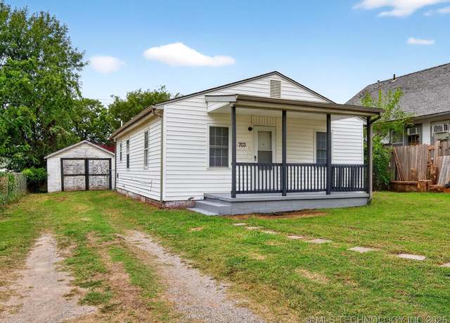 Property at 703 S Chickasaw Ave, Bartlesville, OK 74003, 2 beds, 1 bath