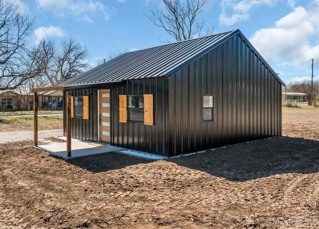 Property at 7 14 St, Wilson, OK 73463, 1 bed, 1 bath