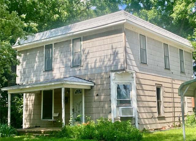 Property at 103 S Dunlap St, Cleveland, OK 74020, 5 beds, 1 bath