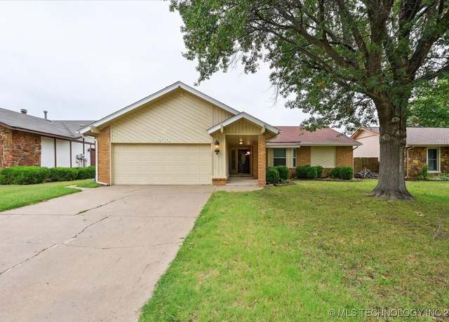 Property at 1800 N Firewood Ave, Broken Arrow, OK 74012, 3 beds, 2 baths