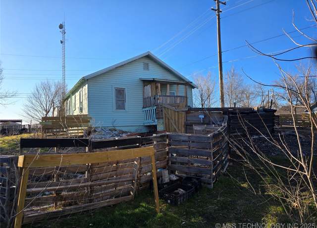 Property at 261 N Millard St, Fairfax, OK 74637, 2 beds, 1 bath